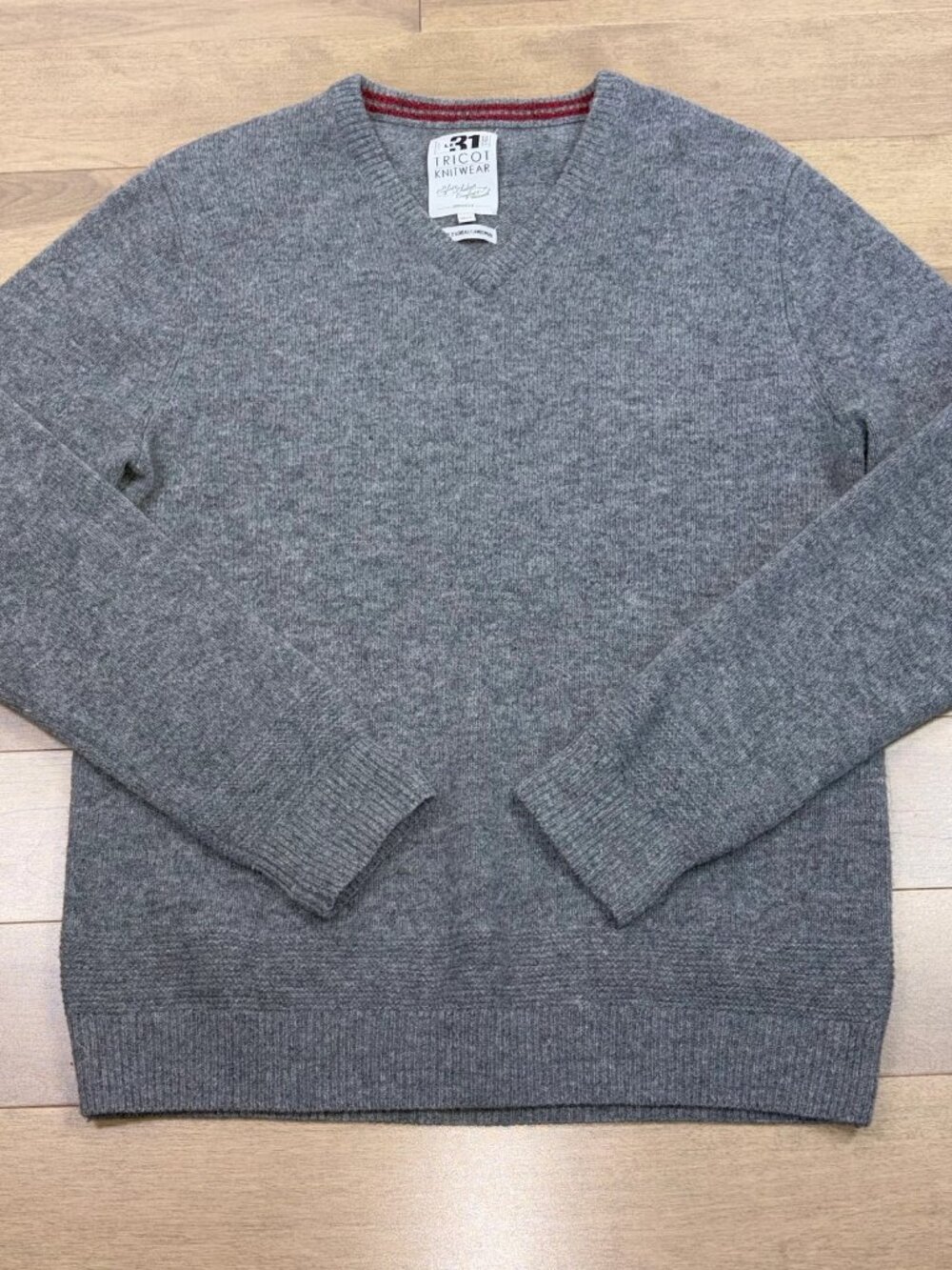 SIMONS men's lambswool sweater size Medium